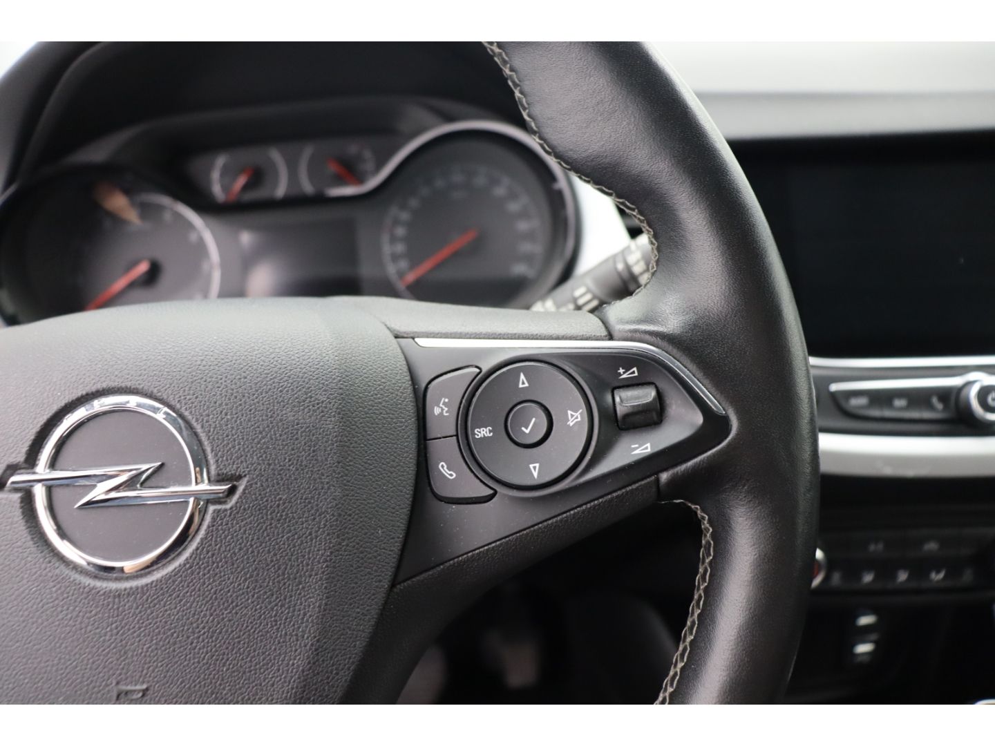 Fahrzeugabbildung Opel Crossland Opel 2020 Kamera Totwinkelass Einparkh