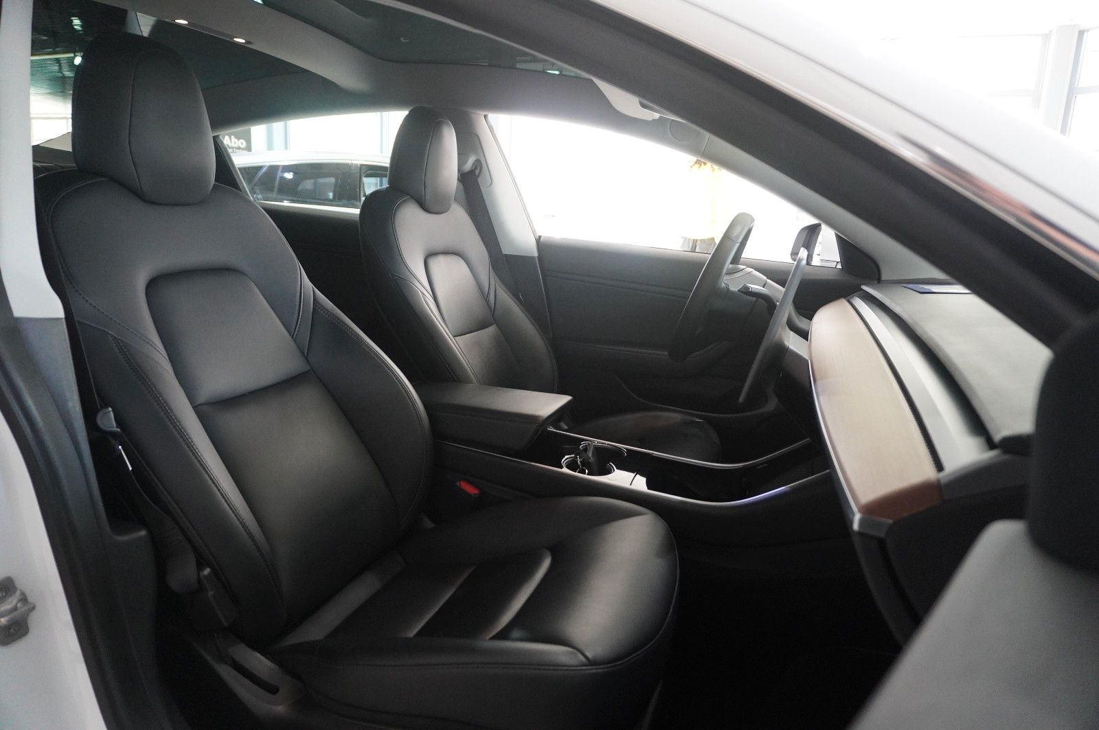 Fahrzeugabbildung Tesla Model 3 LONGRANGE DUAL-MOTOR NAVI/KAMERA/SH/PANO