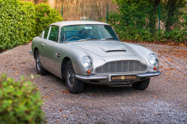 Aston Martin DB 6 MK1