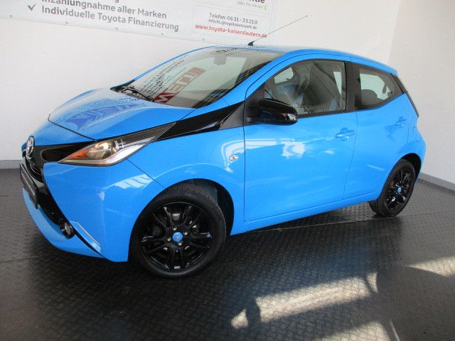Fahrzeugabbildung Toyota AYGO x-cite 5-Türer