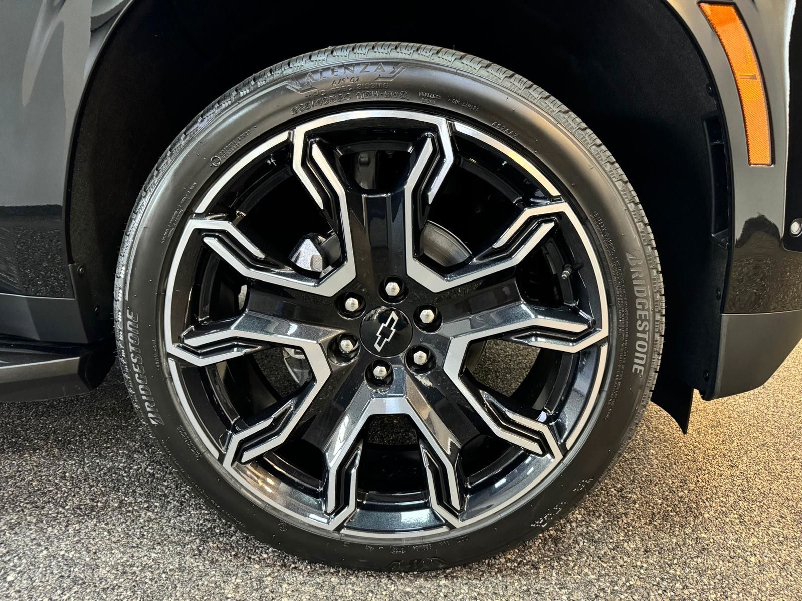 Fahrzeugabbildung Chevrolet 2026 TAHOE 6.2 ECOTEC RST 4x4-24"-ENTERTAINMENT