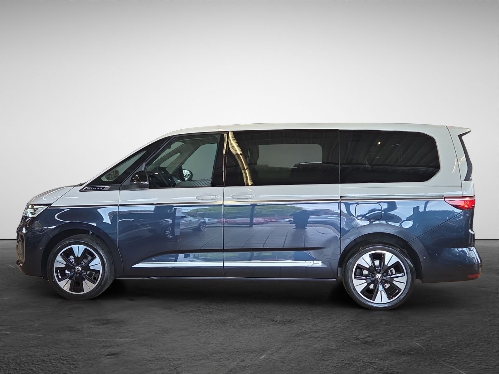 Volkswagen T7 Multivan 2.0 TDI DSG 75 Jahre Life lang IQ.Li imagem 3