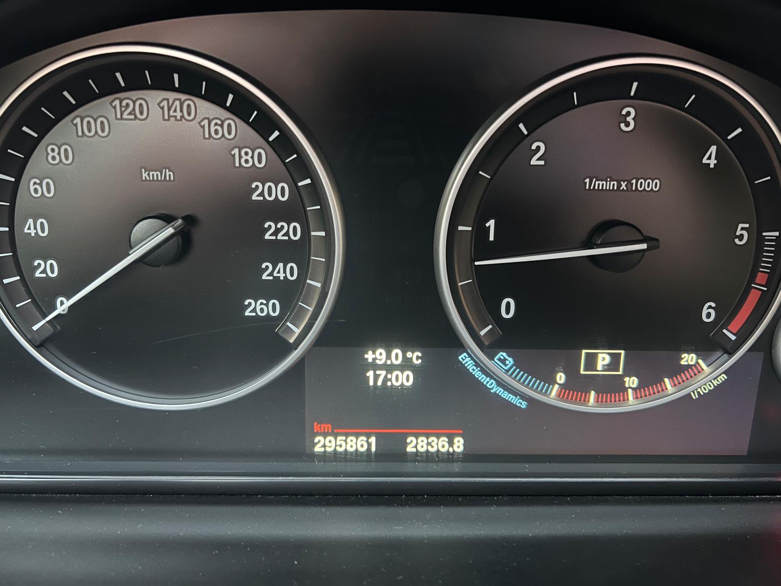 BMW 530 2013 — photo 17