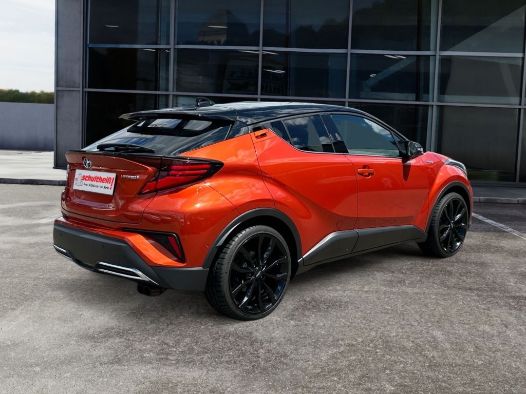 Fahrzeugabbildung Toyota C-HR 2.0 Hybrid Orange Edition
