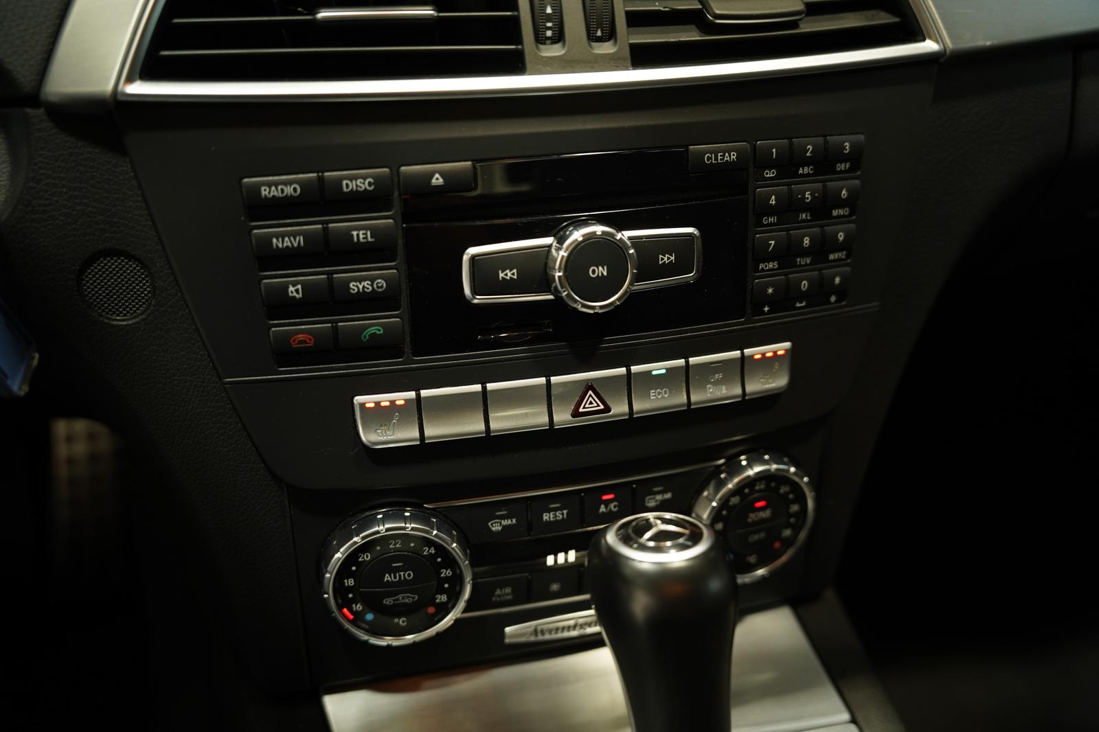 MERCEDES-BENZ CLASSE C 200 CGI 184ch BVA AMG LINE - BI-XÉNON - GPS COMAND - CUIR - SIÈGES CHAUFFANTS - CLIM 3 ZONES
