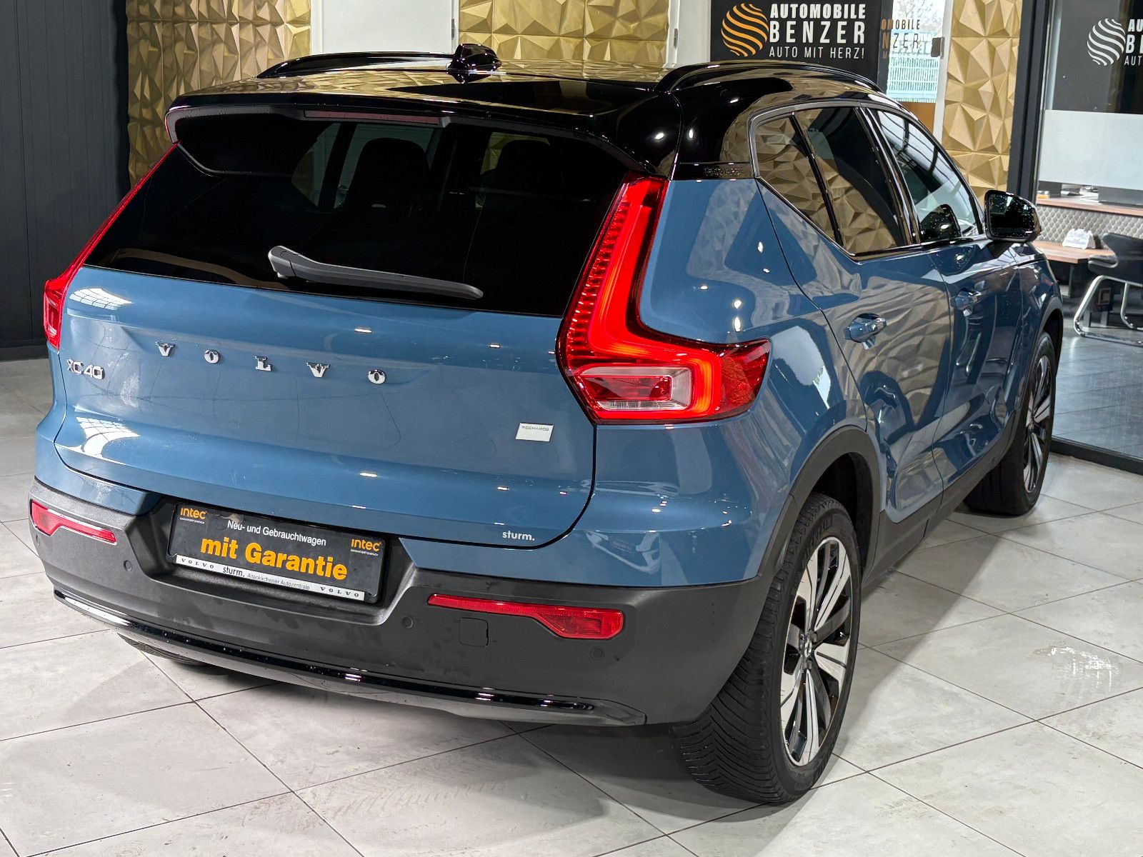 Fahrzeugabbildung Volvo XC 40 Core Plus Recharge Electric/KAMERA/CARPLAY