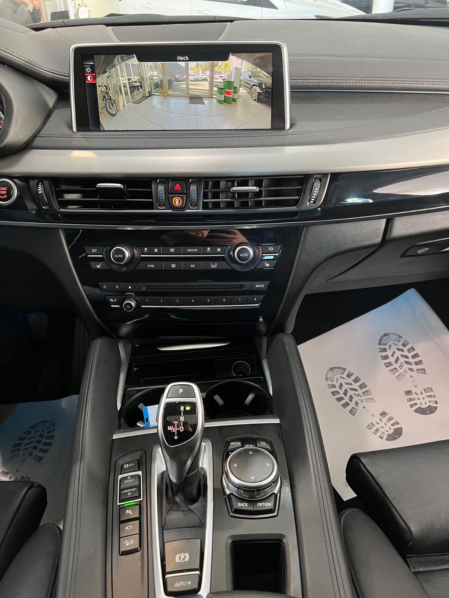 Fahrzeugabbildung BMW X6 xDrive 30 d M Sport Paket *4xSitzh*Head-Up*