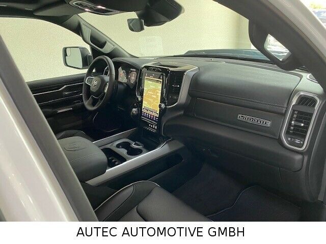 Fahrzeugabbildung Dodge LARAMIE  NIGHT EDITION-TAILGATE-12"-4x4