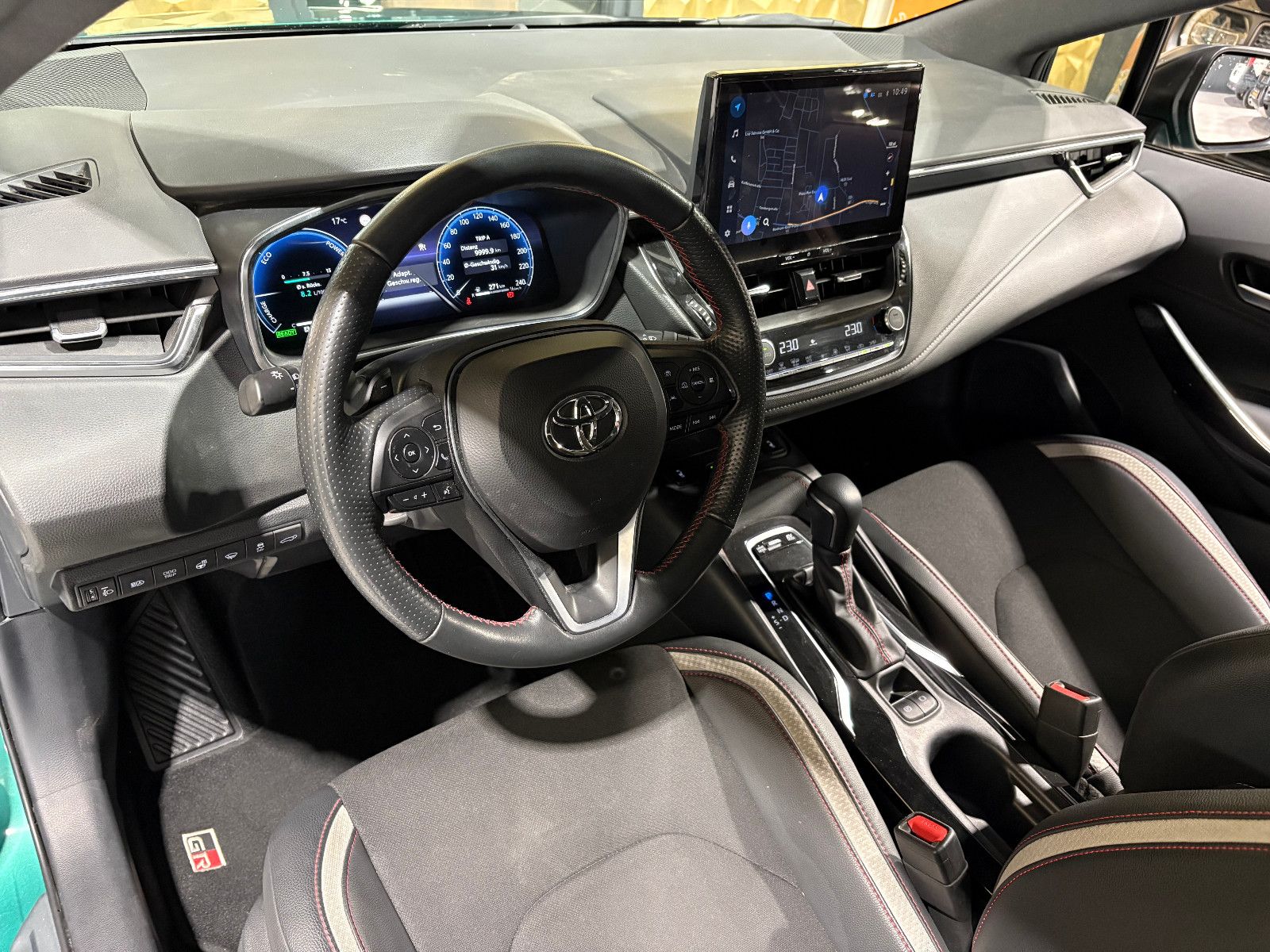 Fahrzeugabbildung Toyota Corolla Touring Sports 2.0 Hybrid GR Sport/APPLE