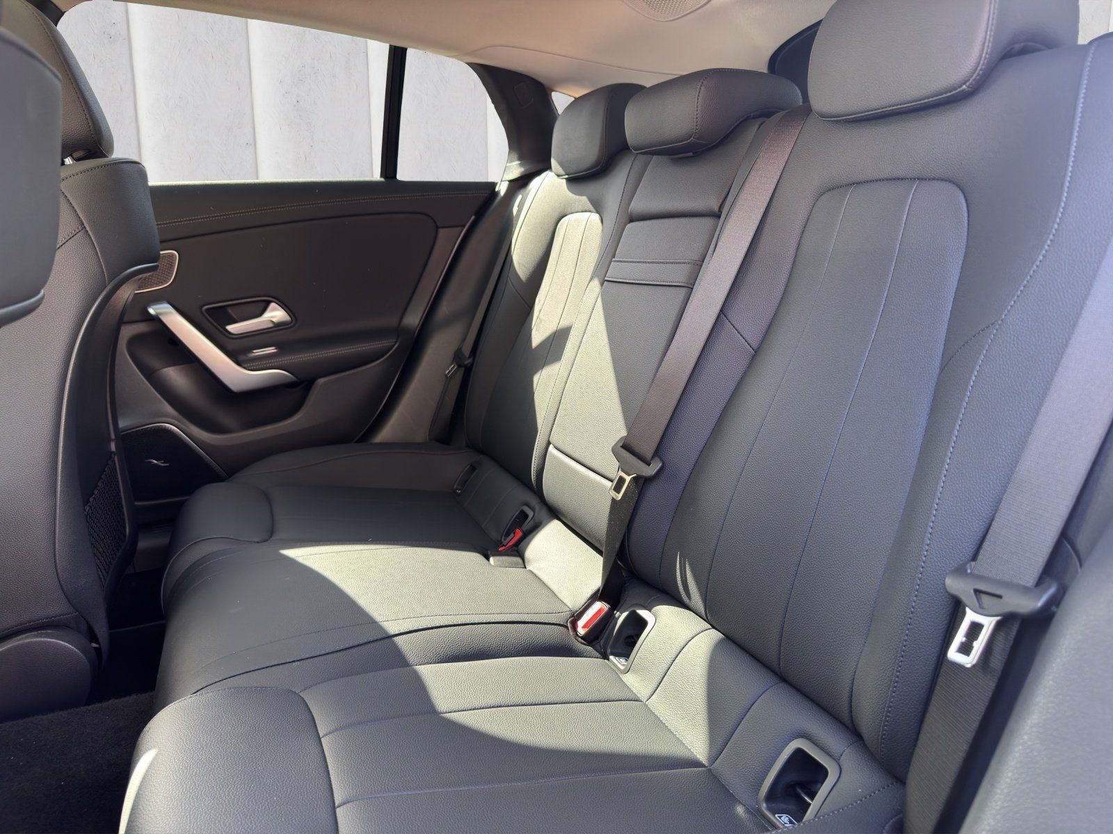 Mercedes-Benz CLA 220 d SB Night Panorama Burmester Sthz DIS foto 13