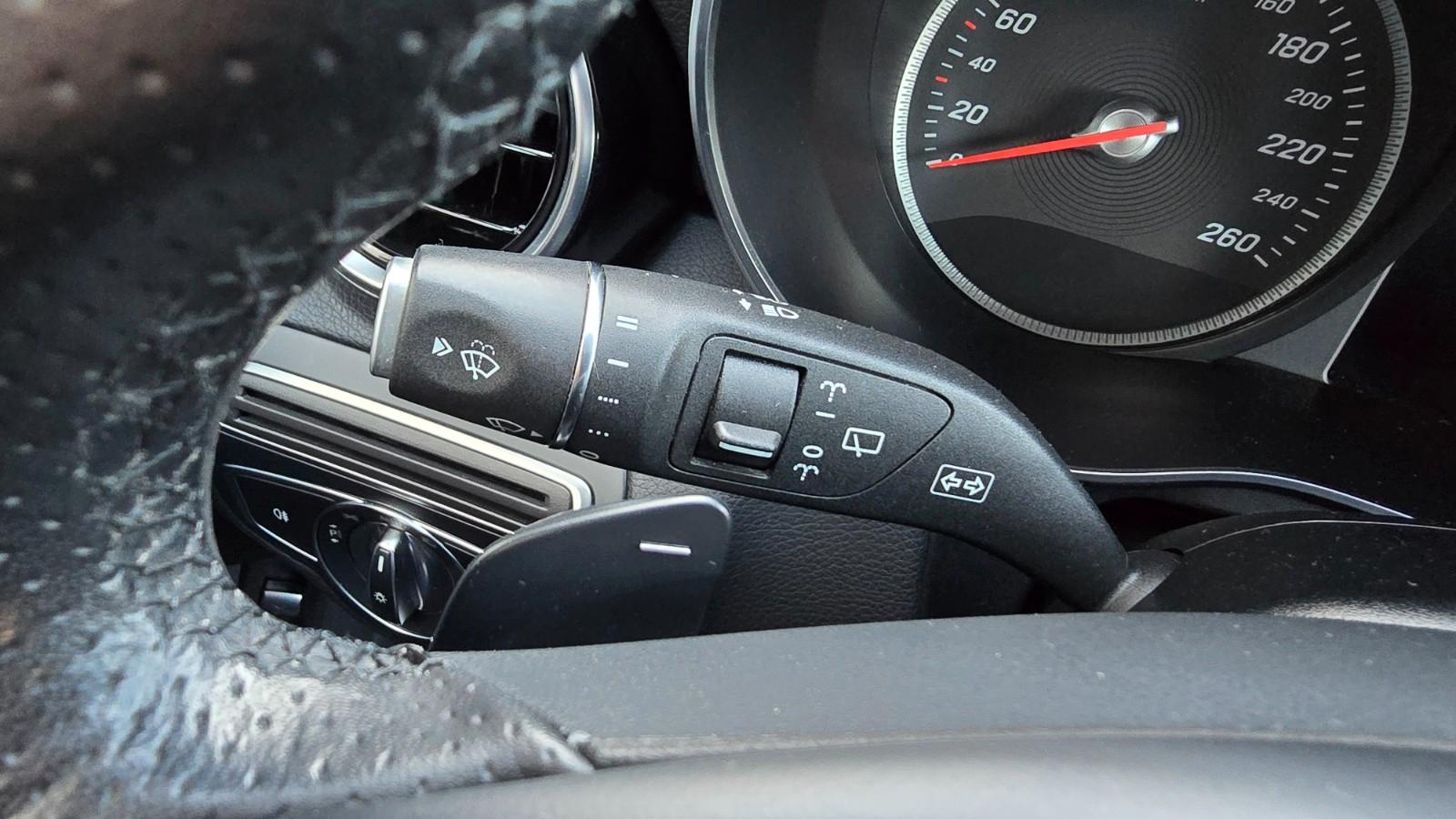 Mercedes-Benz C 180 T 9G Avantgarde LED NAV SHZ PDC