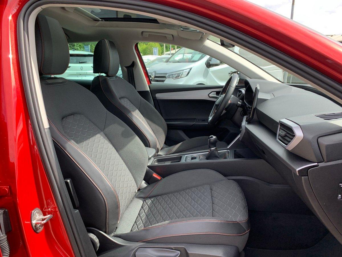 Seat Leon FR 1.5 TSI PANO+SHZ+PDC+FULL-LINK+LED+ACC
