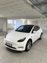 Tesla Model Y Long Range Dual Motor AWD Long Range - Tesla Model Y: Limousine