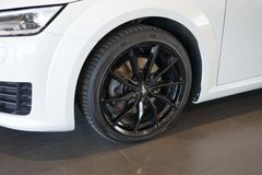 AUDI TT Roadster 1.8 TFSI | MMI | Xenon | Alcantara AUDI TT Roadster 1.8 TFSI | MMI | Xenon | Alcantara