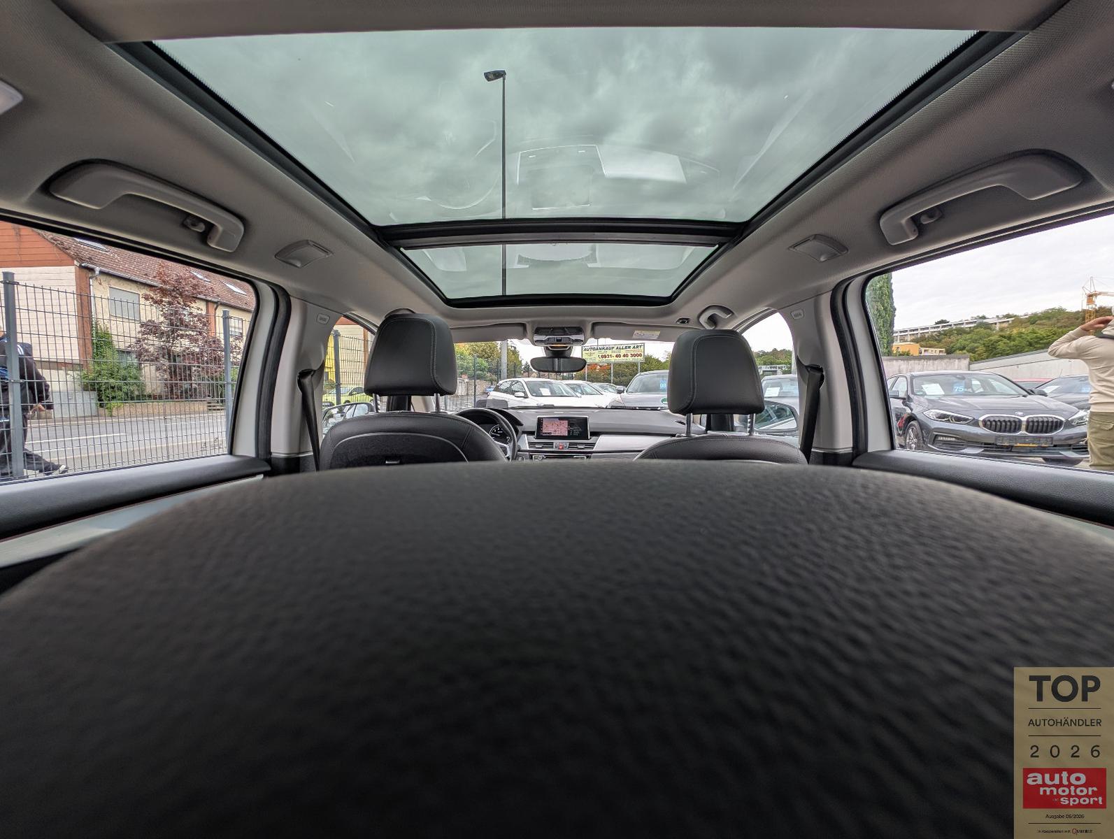 BMW 225xe Active Tourer Luxury-Line*ACC*AHK*PANO*HUD