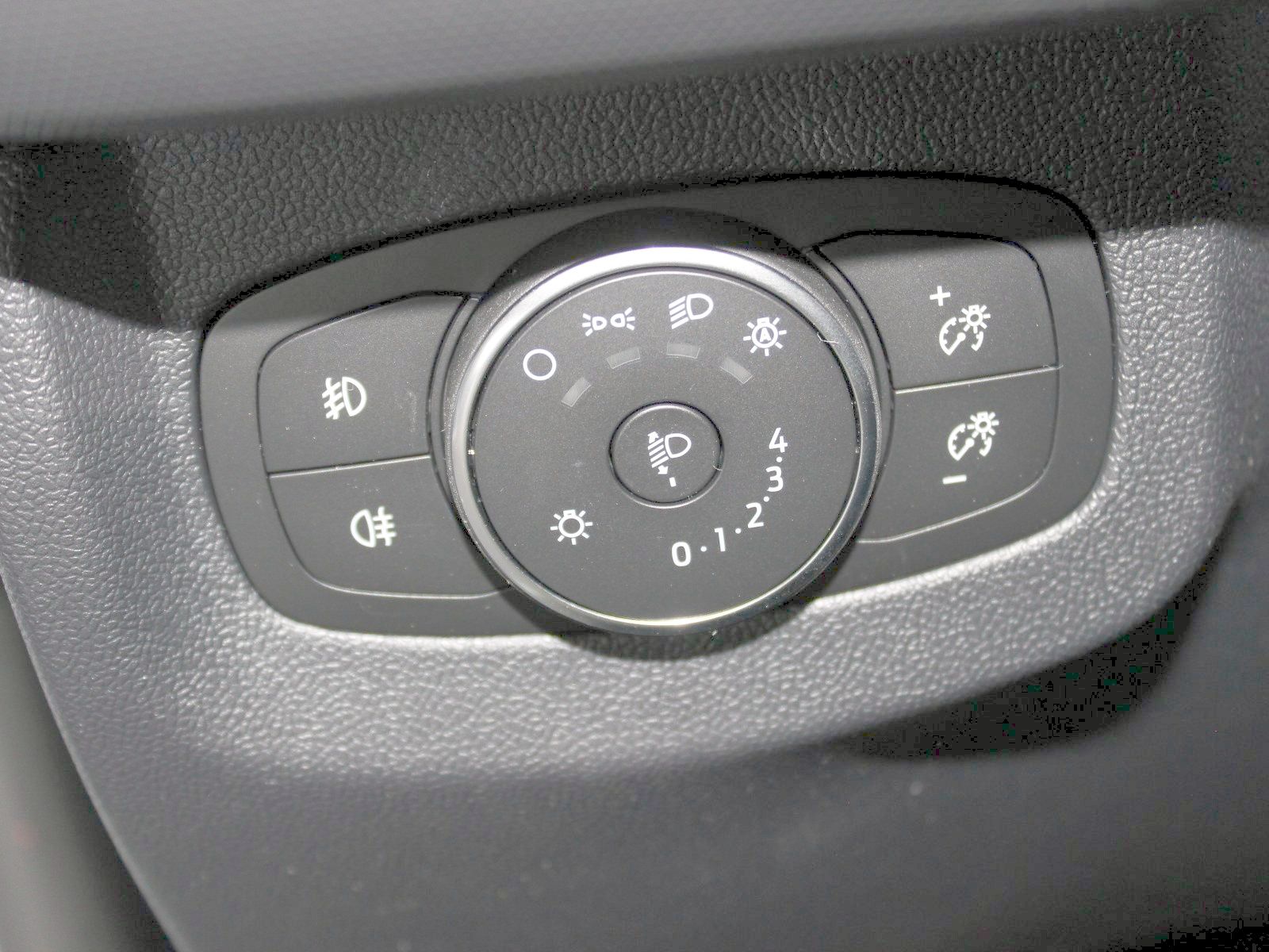 Fahrzeugabbildung Ford Transit Courier BEV Trend