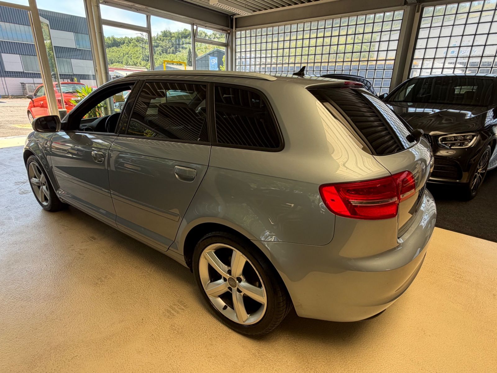 Fahrzeugabbildung Audi A3 Sportback 1.8 TFSI S line Sportpaket plus