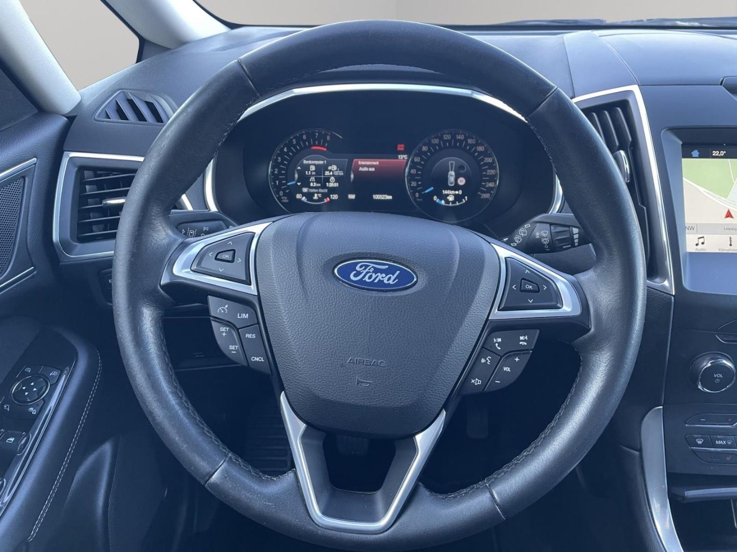 Fahrzeugabbildung Ford S-Max Titanium Navi El. Heckklappe Apple CarPlay