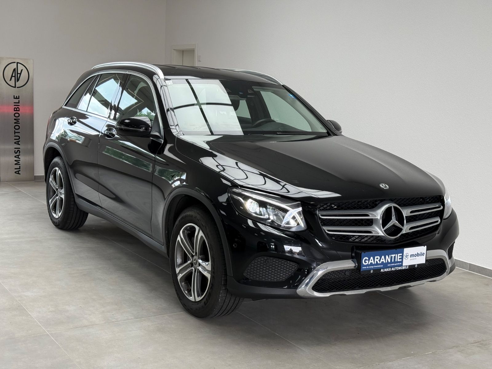 MERCEDES-BENZ GLC 220 d 4Matic / SHZ / KEYLESS / HUD