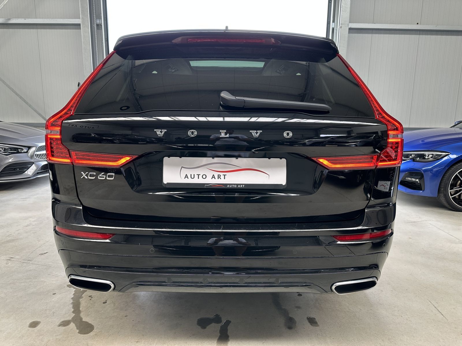 Volvo XC60 T6 R Design Expression AWD Pano AHK ACC  foto 5