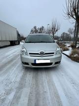 Toyota Corolla Verso R1 - Toyota Corolla Verso in Bremen