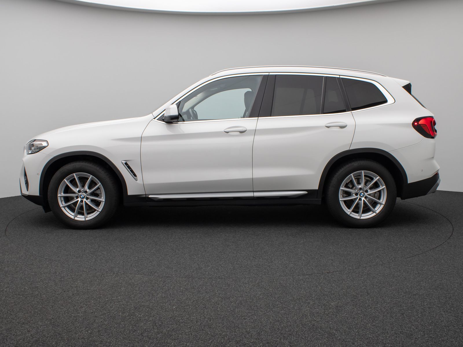 Fahrzeugabbildung BMW X3 xD20d Kamera DAB CockPit+DrivAssis LED Sport
