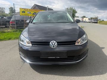 Volkswagen Golf - 2