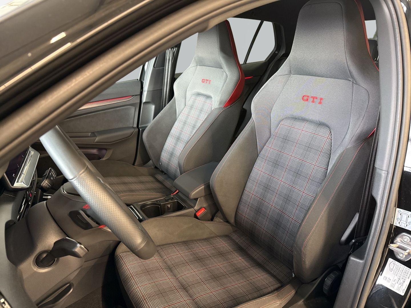Golf VIII GTI 2.0 TSI *HUD*HARMAN*IQ.LIGHT*
