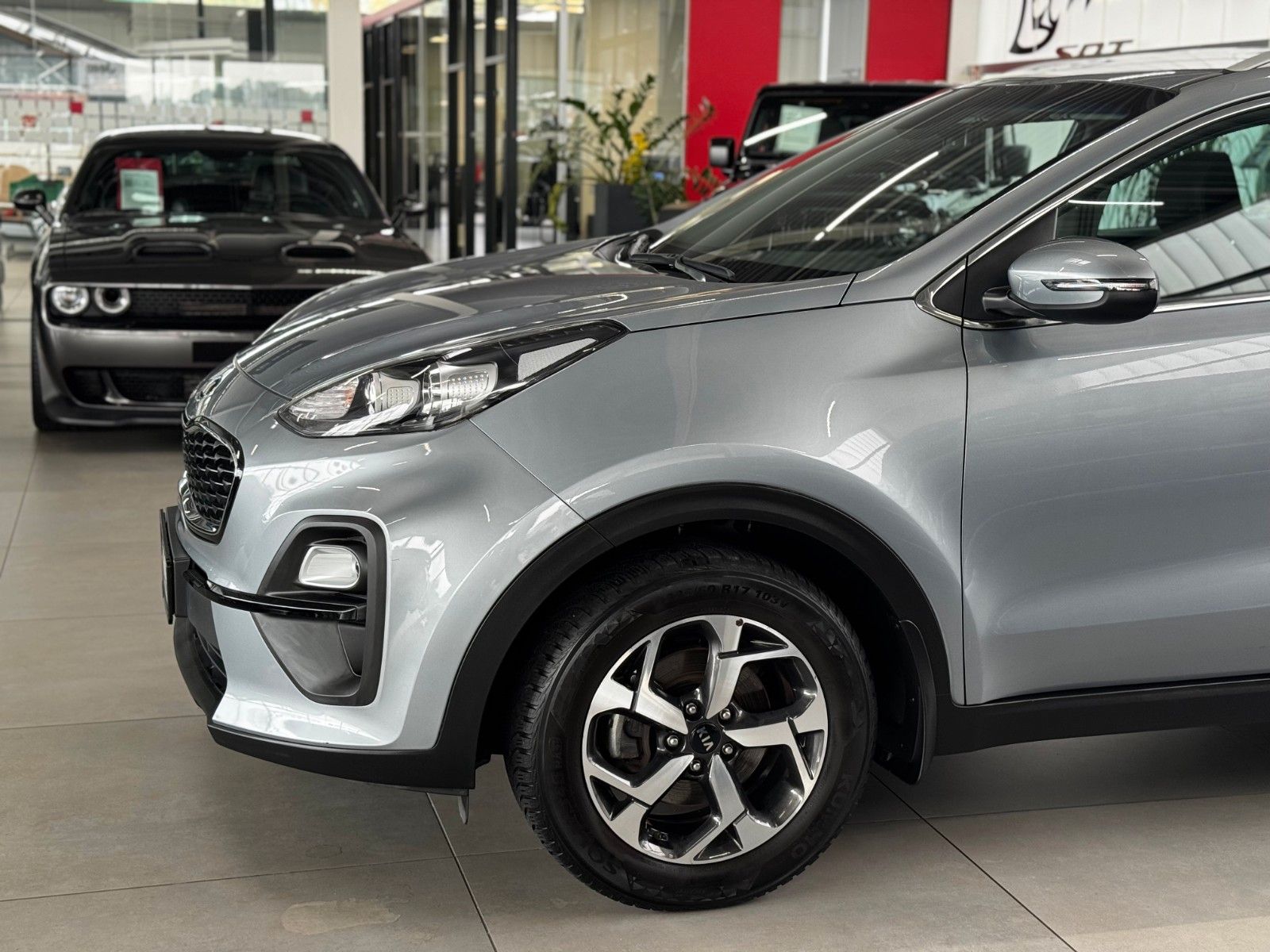Fahrzeugabbildung Kia Sportage 1.6T Spirit DAB Navi Sitzheizung TOP