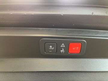 Peugeot 5008 Crossway *1.HAND*19%MWST*7.SITZER*ALCANTARA