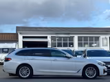 BMW 530d Touring*GARANTIE*KAMERA* - BMW 530 mit Diesel-Antrieb: Weiß