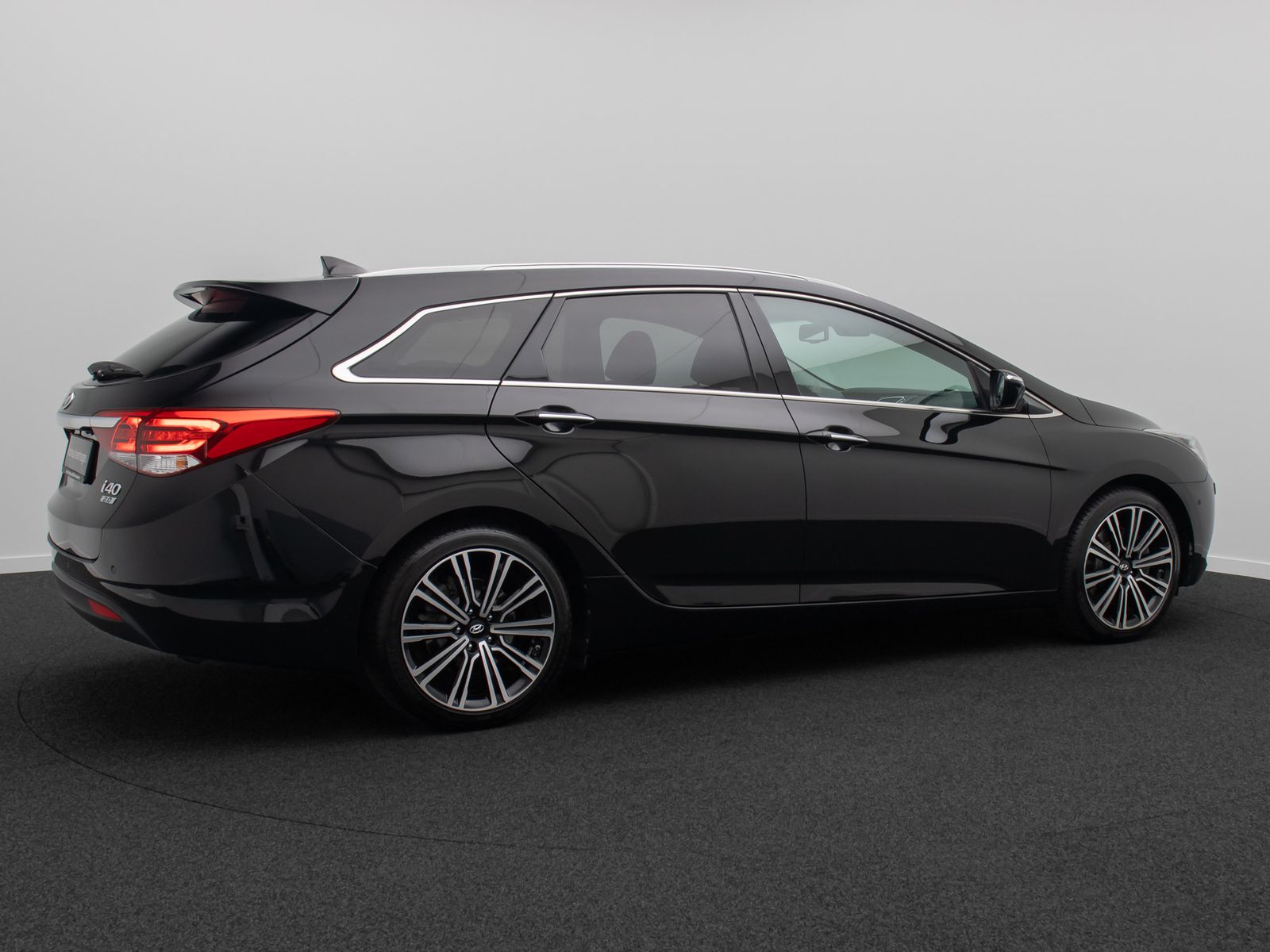 Fahrzeugabbildung Hyundai i40 Premium Kamera DAB Memory InfinitySound 18"