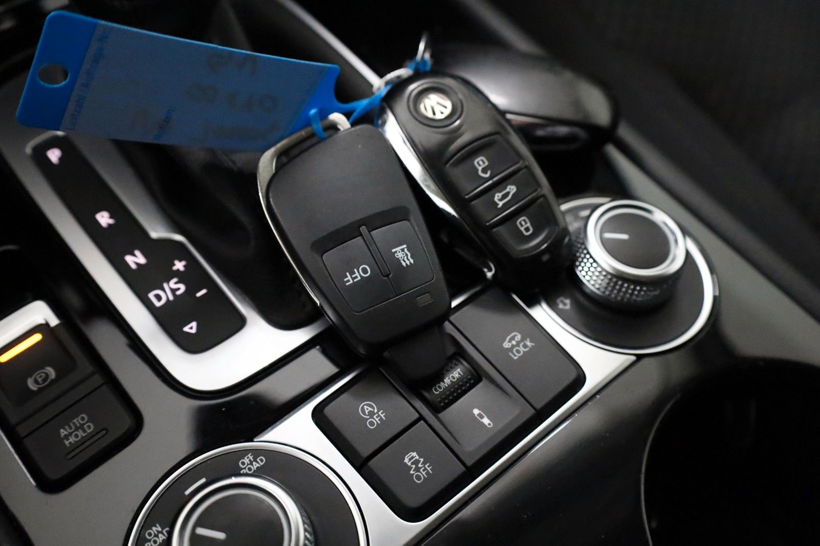 Fahrzeugabbildung Volkswagen Touareg V6 TDI 4M Navi,Xenon,360° Kamera,AHK