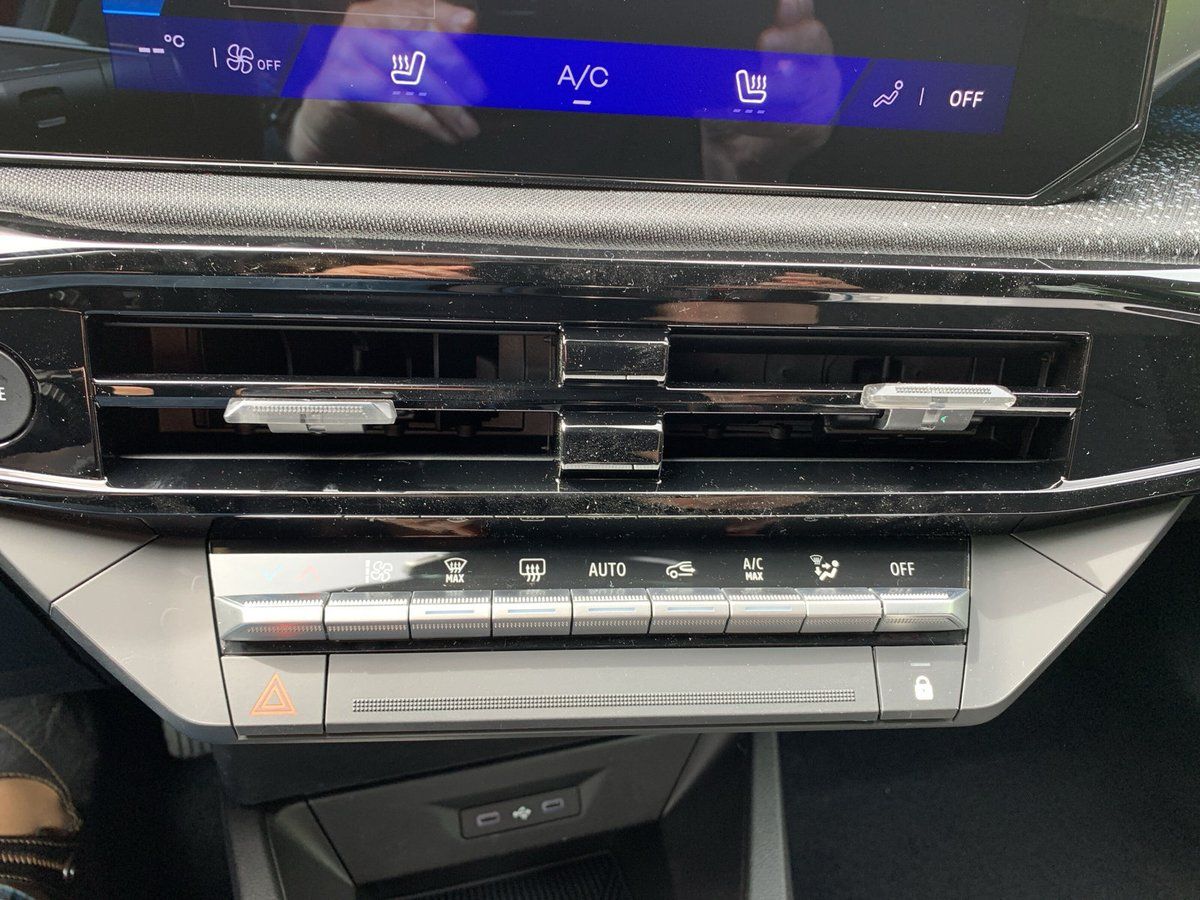 Renault Clio - Bild 18