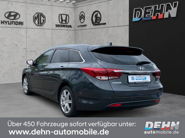 Hyundai i40cw 1.6 GDI blue Space Sicherheits-Navigation