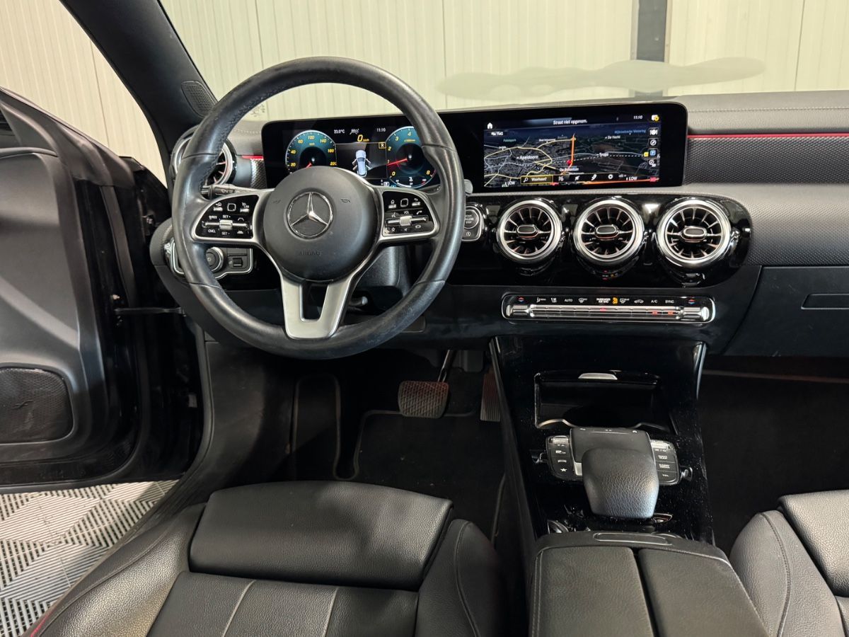 Mercedes-Benz CLA 200 Shooting Brake Business Solution Luxury imagem 3