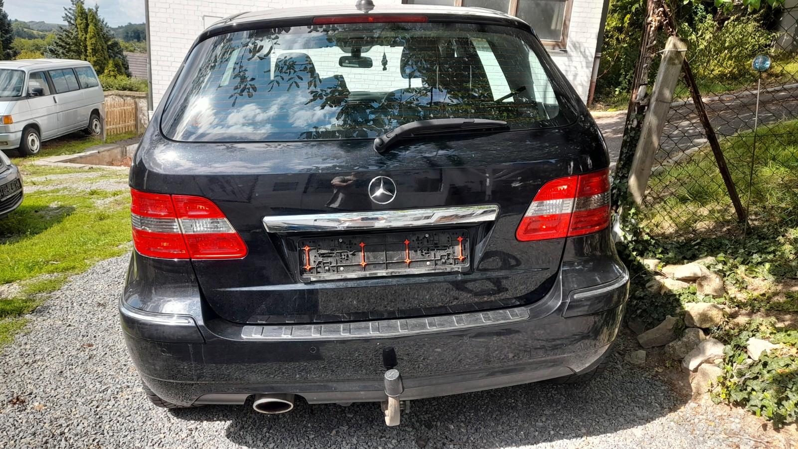 Mercedes-Benz B200 2009 — photo 5