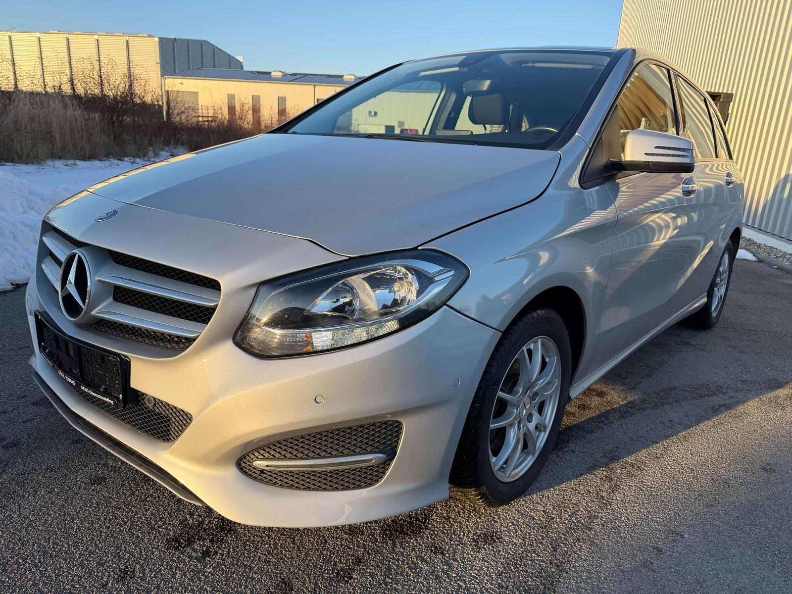 Mercedes-Benz B 200 B 200*Sitzheizung*Klima*Parksensoren*sehr 