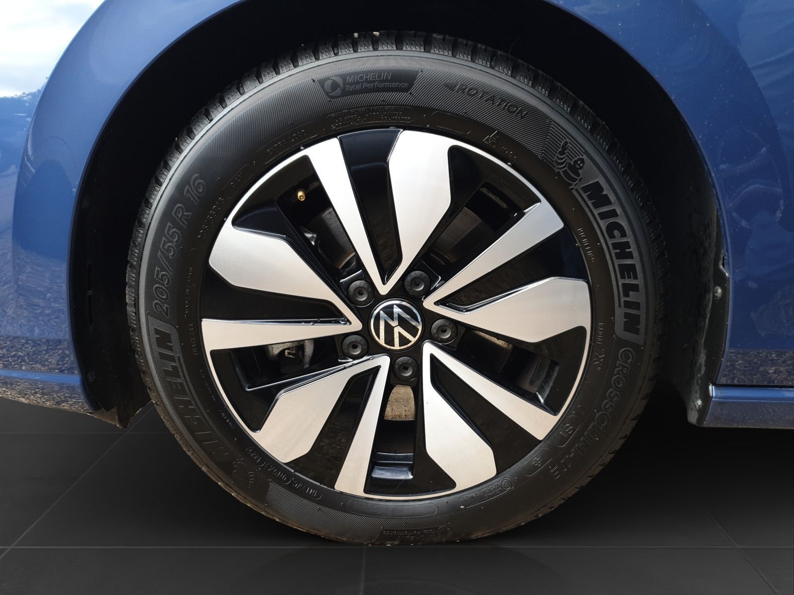 Volkswagen Golf - Bild 8