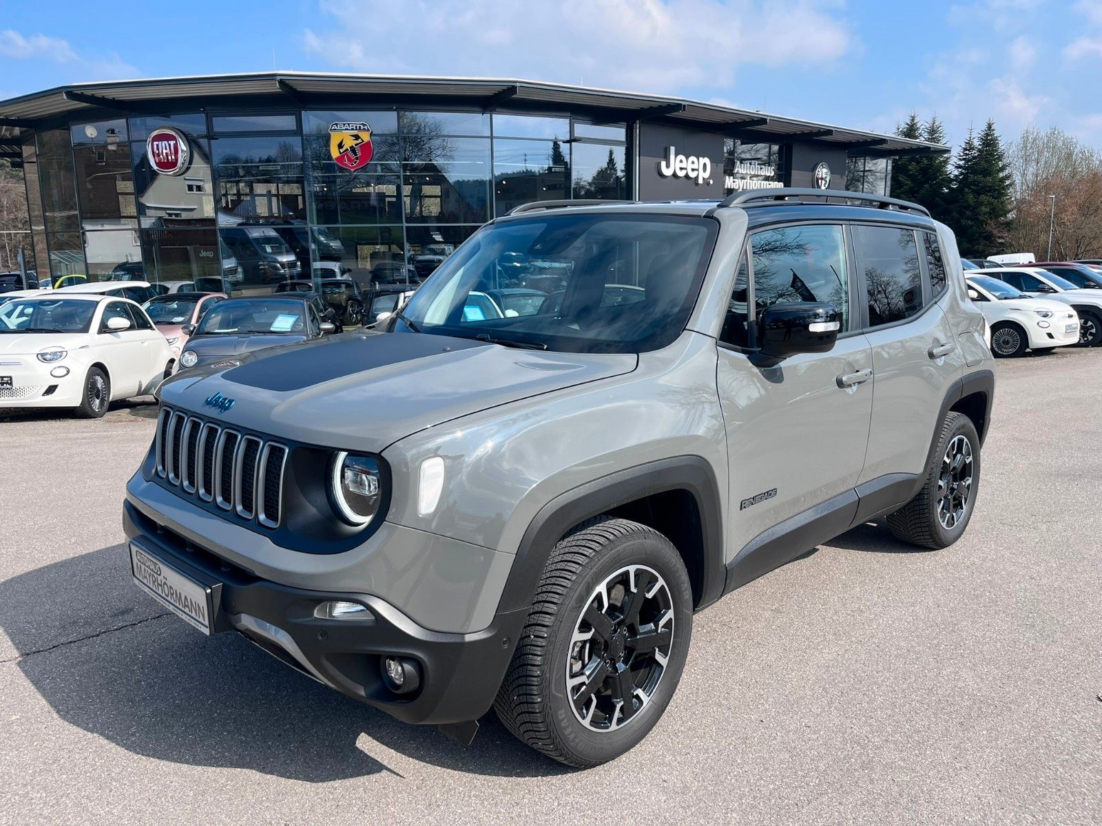 Fahrzeugabbildung Jeep Renegade Limited Plug-In Garantie Navi AWD uvm.