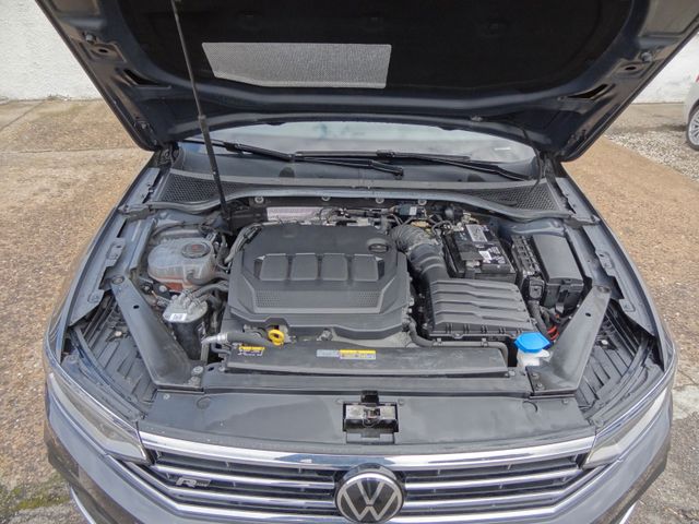 Fahrzeugabbildung Volkswagen Passat Variant/R-Line/Virtual/Pano/Navi/LED/AHK/