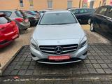 Mercedes-Benz A200 BlueEfficiency Sportpak.Navi.Rückfahrkamera - Mercedes-Benz A 200: Limousine
