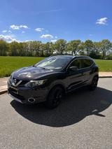 Nissan Qashqai 1.6 dCi DPF Xtronic Black Edition Bl... - Nissan Qashqai Gebrauchtwagen in Hamburg
