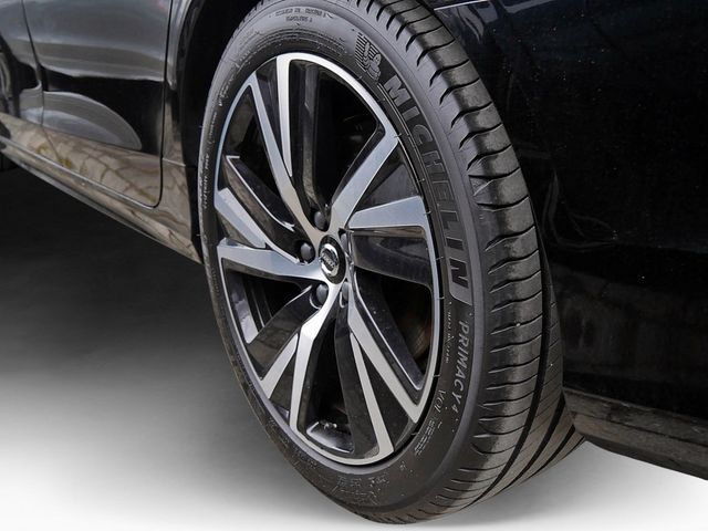 Volvo V90 Kombi 2.0 Plus Dark Recharge Plug-In Hybrid  foto 10