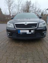Skoda Octavia 2.0 TDI RS Combi RS - Skoda Octavia aus 2011: RS Combi