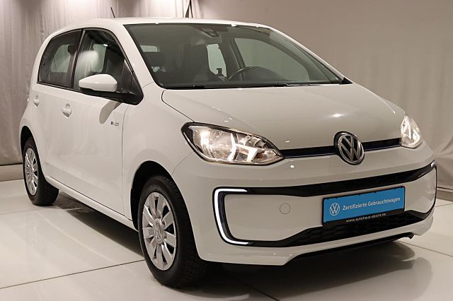 E-up! PDC KAMERA TEMPOMAT SHZ BT DAB Winterräder