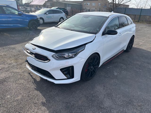 Kia ANDERE ProCeed GT