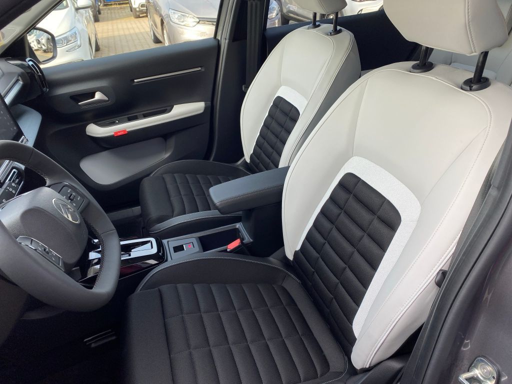 Fahrzeugabbildung Citroën C3 Aircross *Automatik* 145 MAX *Ganzjahresreife