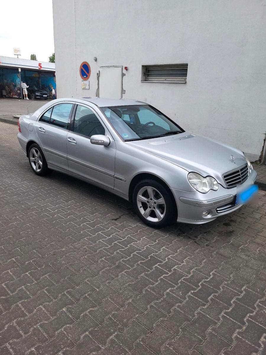 Mercedes-Benz C 200