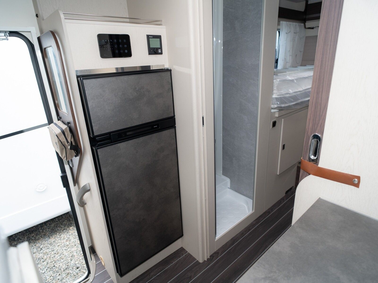 Fahrzeugabbildung Rimor Seal 95 Plus AKTION *Lithium*Hubbett*gr.Kühls.*